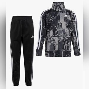 Boys Adidas Tricot set Black N Gray Size 7